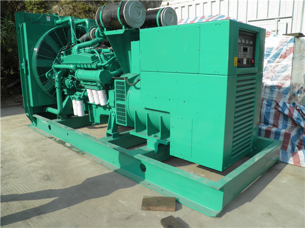 望奎出租发电机 发电机组厂家：柴油发电机组的控制屏的作用是什么？