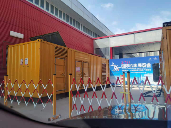 望奎发电车出租-发电机无电压或电压太低怎么办？