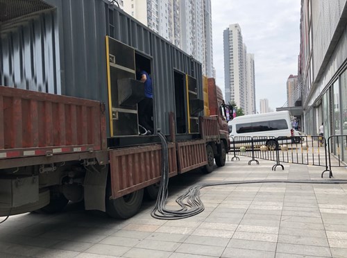 望奎低温环境下，柴油发电机组电池充满电的具体时间受哪些因素影响？
